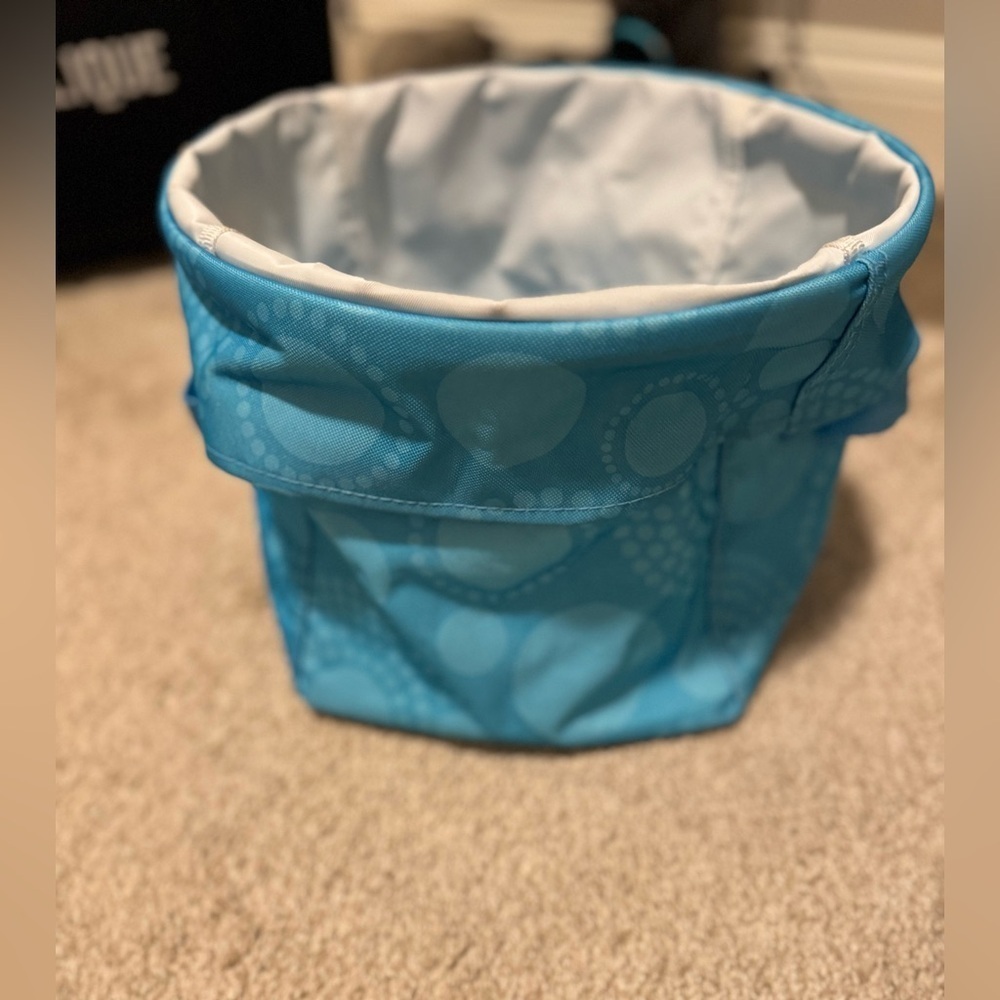 Thirty-One Utility Bin - Picture 5 of 7